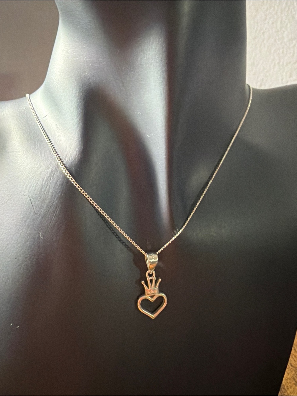 Heart queen 18”